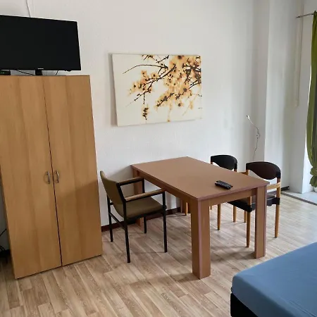 Lägenhet Bed4you Gaestehaus 1 *