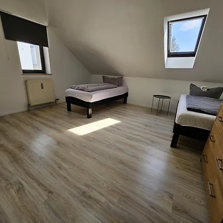 アパート Bed4you Gaestehaus 1 Bergshausen