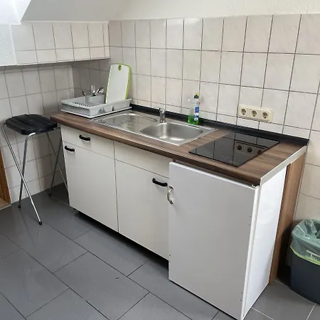 شقة Bed4you Gaestehaus 1 Bergshausen
